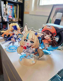 Standee Standee